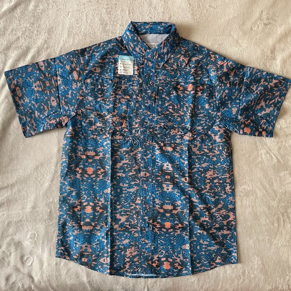 NEW. Mens Small, Reel Legends short sleeve saltwater 2 fishing shirt.